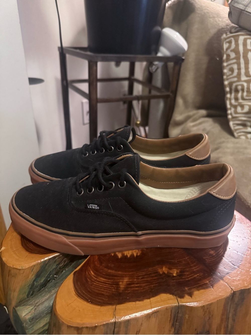 Vans Men's Era 59 Black Canvas Shoes with Gum midsole size 9! Like new.